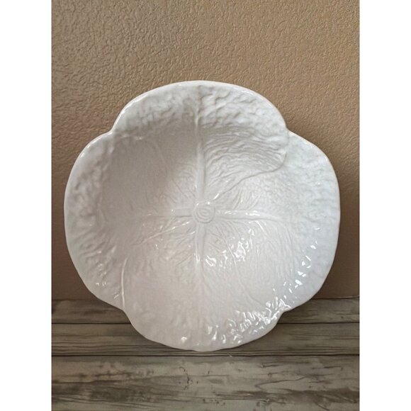 Olfaire Other - Olfaire Portugal White Majolica Cabbage Leaf Serving Bowl 10" Bordallo Style Vin